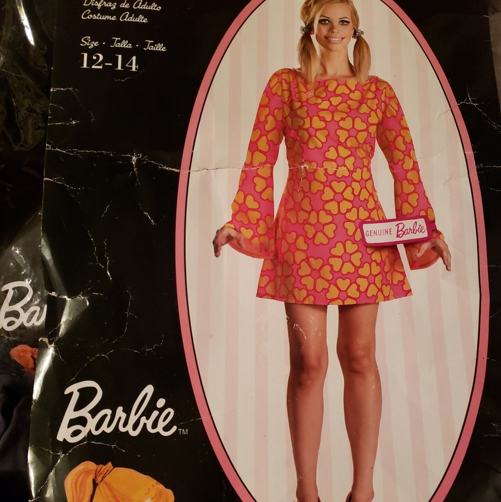 Barbie 60's womens costume Halloween. Size large